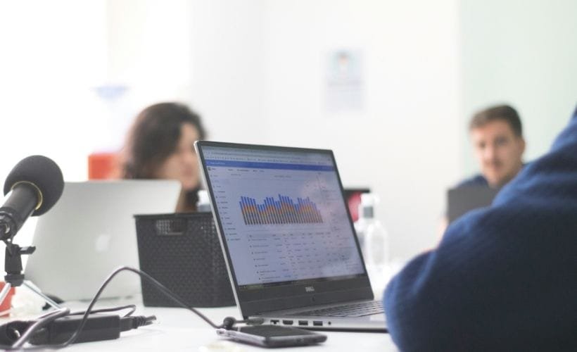 How to Improve Website Traffic Using Social Media Ads in 2025